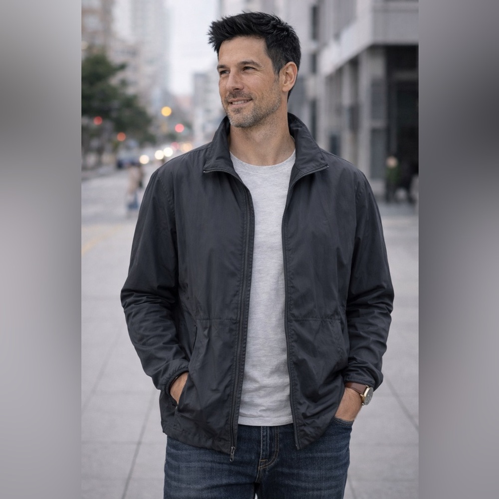 Zara Mens Black Zipper Jacket Medium Water Resistant Lightweight Casual Everyday